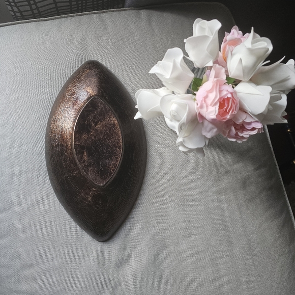 Large golden serving dish or decor piece - Picture 3 of 5